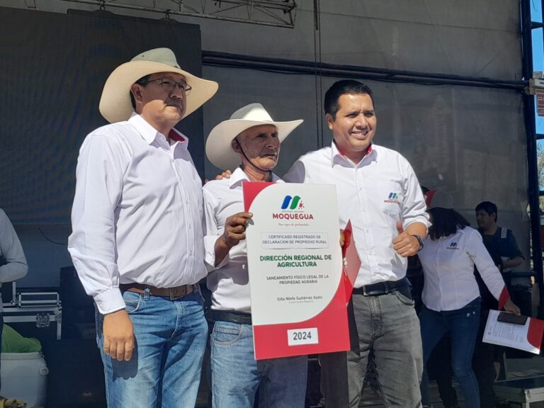 Rinden homenaje a los agricultores de Moquegua al celebrar su día