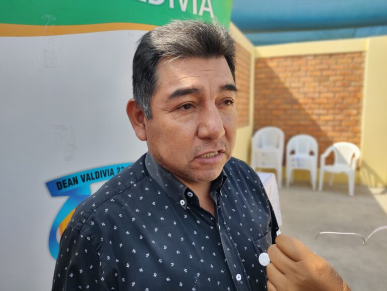 Alcalde Camargo gestionará compra de picadora de hielo para pescadores artesanales