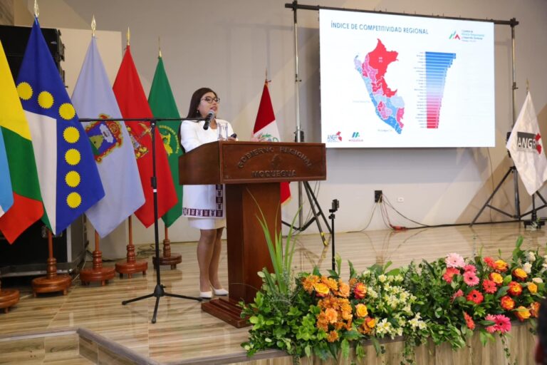 Gobernadora de Moquegua presentó “Agenda de competitividad” en Ilo