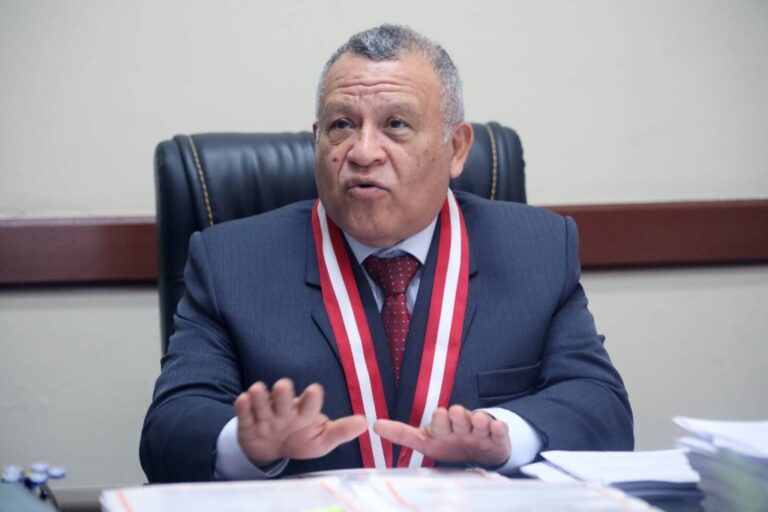 Devuelven acusación contra Pedro Castillo a Fiscalía 