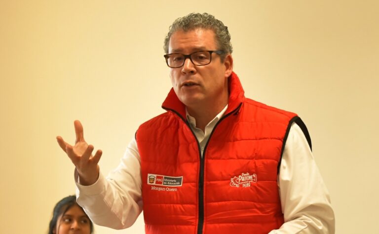 Ministro de Educación sueña con reelección de Dina Boluarte