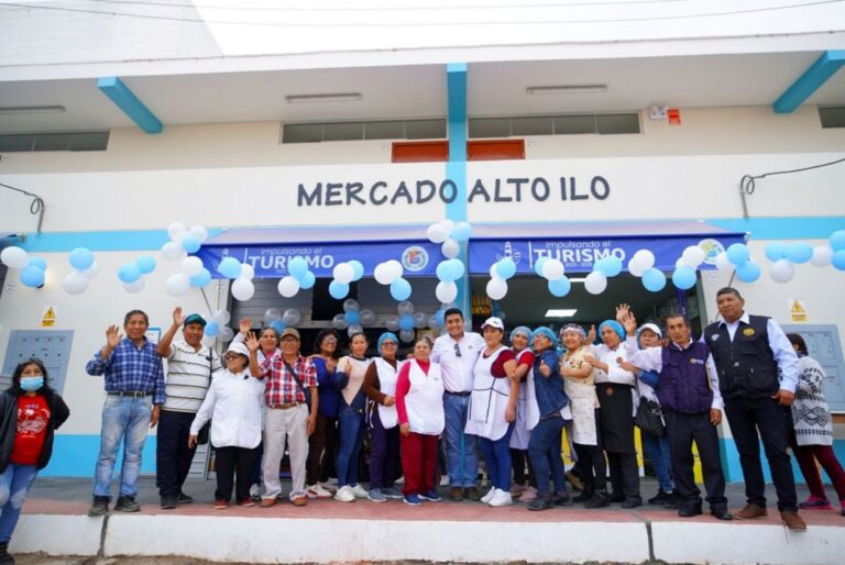 Municipalidad provincial entregó renovado Mercado de Alto Ilo