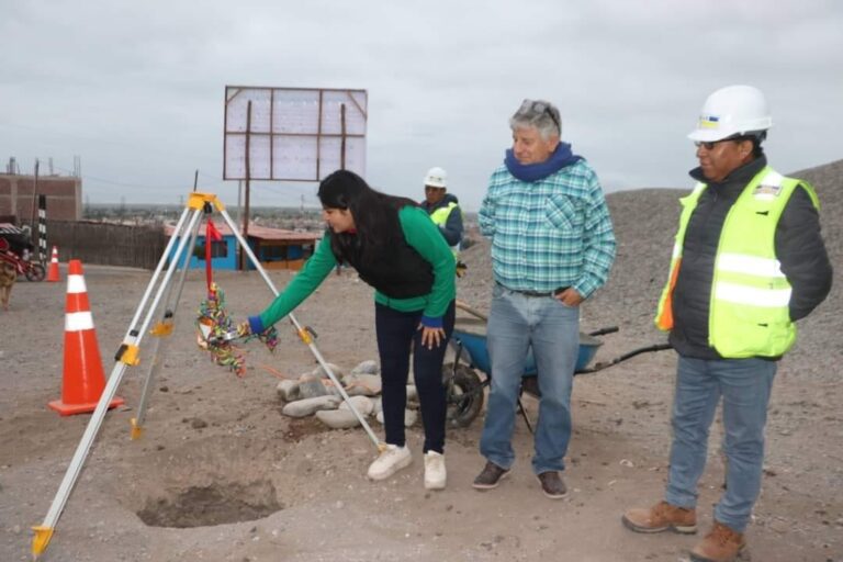 Inician obras viales en Alto La Punta 