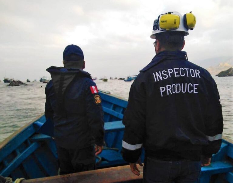Capitanía de Puerto de Mollendo intervino a embarcaciones por no contar con equipos a bordo 