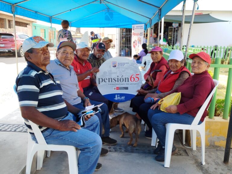 Matarani: se incorporan 25 nuevos usuarios al programa social Pensión 65