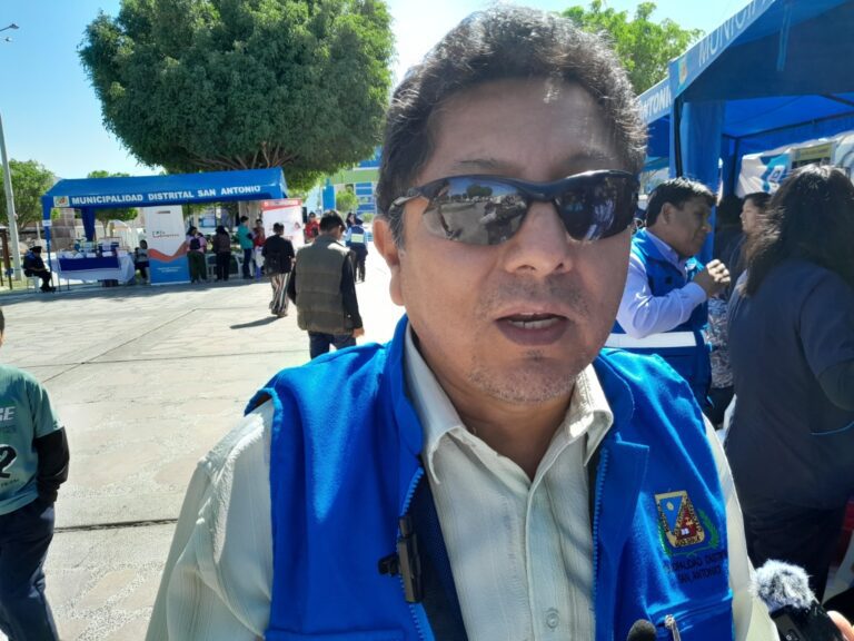 Entregan obra de mantenimiento de pistas en la Junta Vecinal del cercado de San Antonio