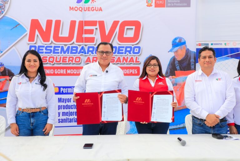Produce suscribe convenio con el GORE Moquegua para nuevo desembarcadero de Ilo