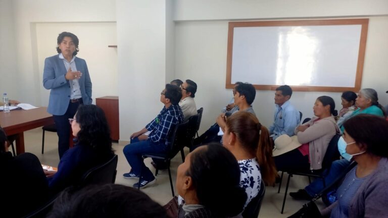 Vecinos del PJ Mariscal Nieto piden que no se cierre el centro de salud