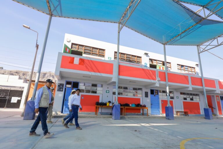 Rohel Sánchez aseguró compromiso con remodelación de colegio Vimatoca
