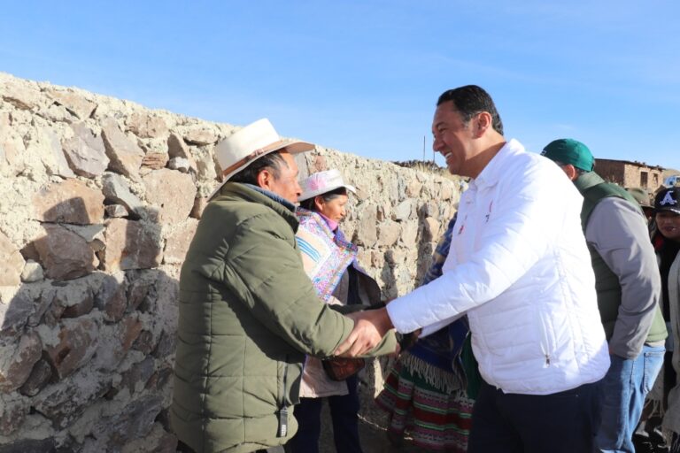 Ministro Ángel Manero visita Arequipa persiguiendo la transferencia de Majes Siguas II al ejecutivo