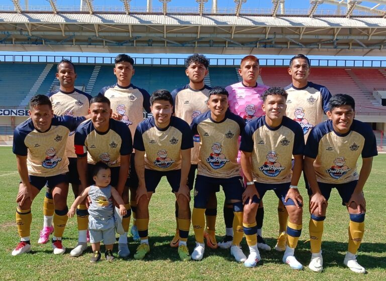 Ticsani frenó a los encestadores de San Antonio