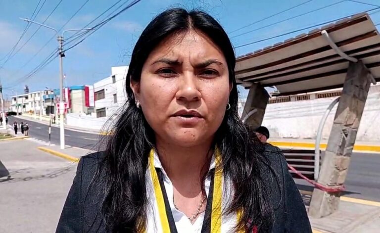 Alcaldesa de Mejía exige declaratoria de emergencia por contaminación del río Tambo