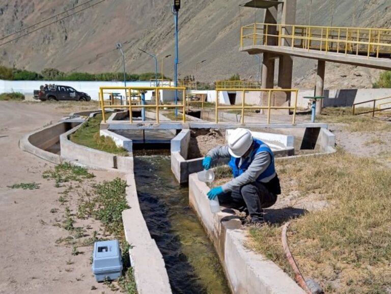 EPS Ilo realiza monitoreo de calidad de agua cruda en la bocatoma de Pasto Grande