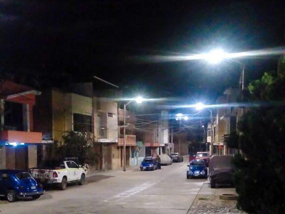 Electrosur instala más lámparas led en Moquegua