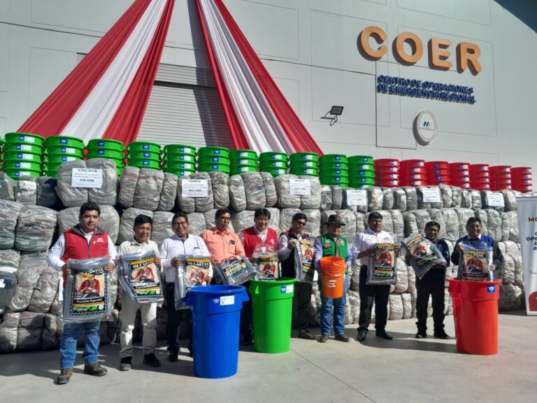 Entregan más de 36 toneladas de ayuda humanitaria para atender a 3,059 familias por bajas temperaturas