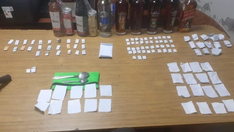 Policía captura a sospechosos por comercializar drogas en Punta de Bombón