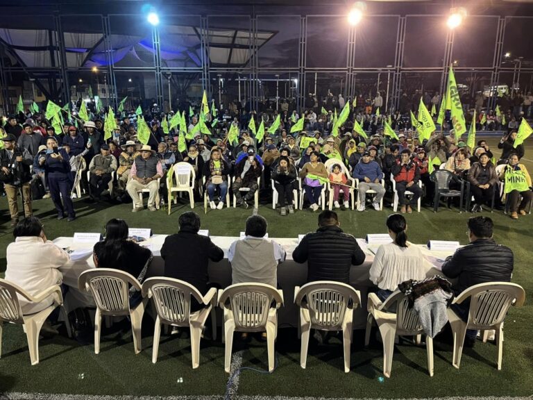 Siete congresistas de izquierda se pronuncian contra Tía María en el valle de Tambo