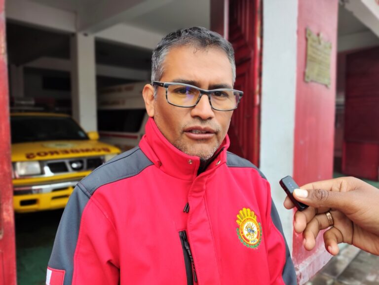 Bomberos de Mollendo celebran 138 años con diversas actividades