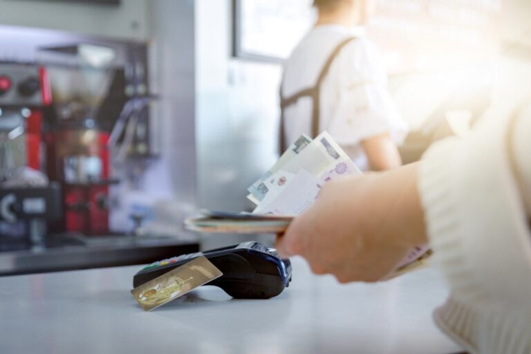 ¿Cuánto ganan al día los bancos, en lo que va el 2024?