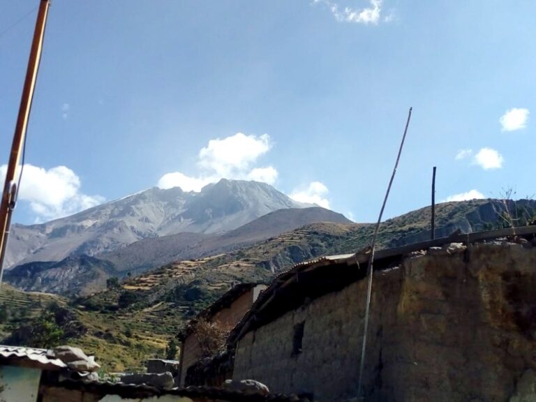 IGP recomienda reforzar planes de contingencia ante posible reactivación del Ubinas