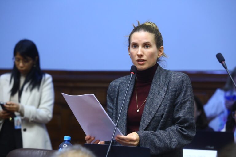 Presentan denuncia ante Indecopi por aumento de precios de pasaportes