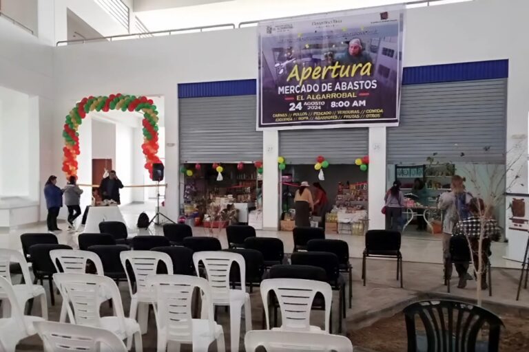 Poca afluencia de público en apertura del mercado El Algarrobal