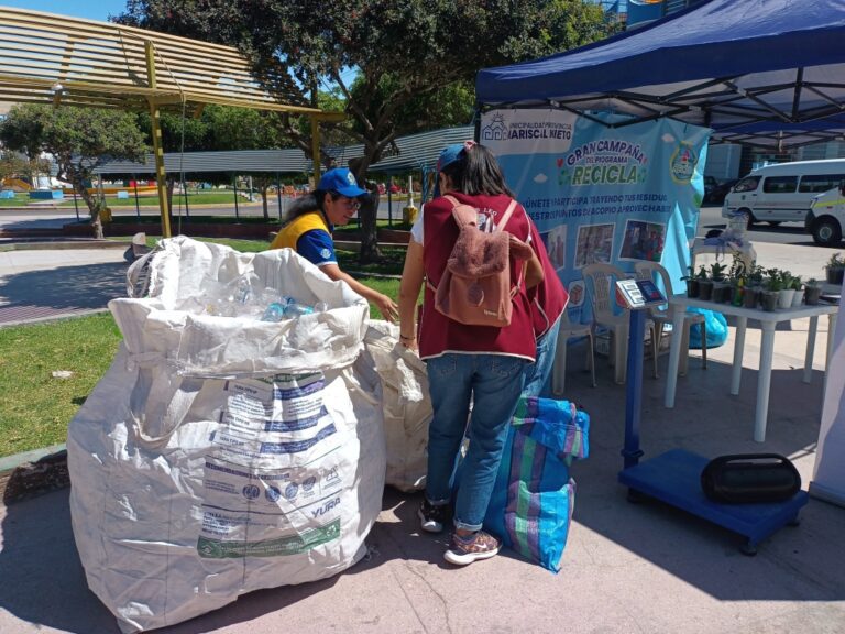 Campaña de reciclaje del programa RECICLA