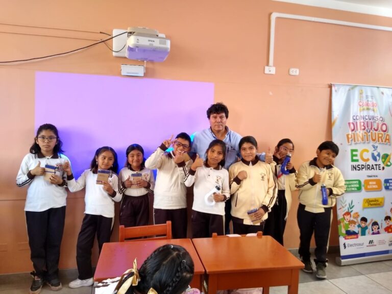 Capacitación sobre uso eficiente de energía eléctrica para estudiantes