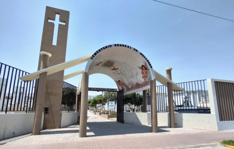 Recuerdan horarios de atención en el cementerio de Mollendo