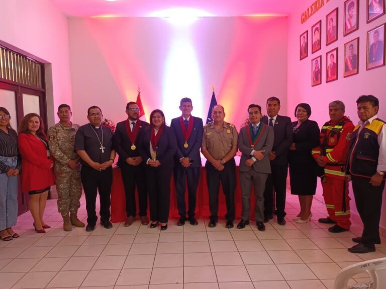 Realizan ceremonia por el «Día de la Defensa Nacional» en la Prefectura Regional