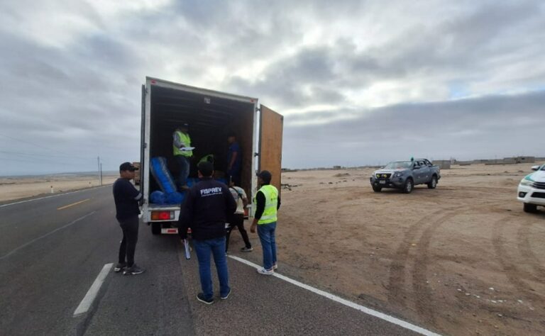 Aduanas y Ministerio Público: Cincuenta vehículos intervenidos en operativo conjunto 