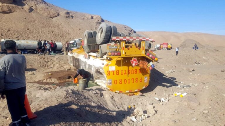 Cisterna boliviano protagoniza nuevo derrame de combustible en Moquegua