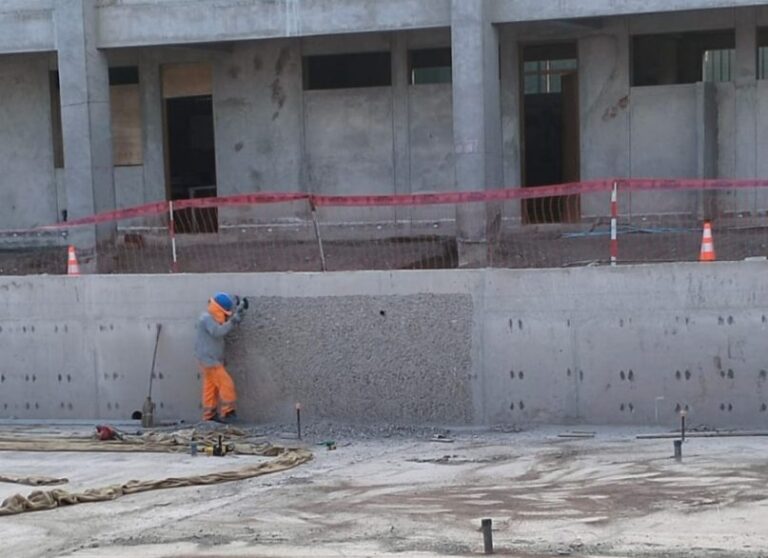 Contraloría detecta deficiencias en construcción de piscina en César Vallejo