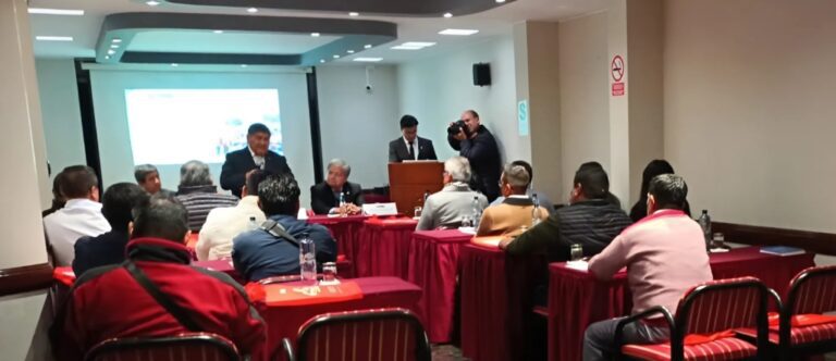 Realizan curso de minería sostenible para comunicadores sociales de la región Arequipa