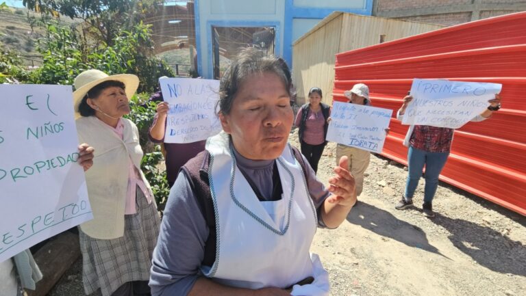 Denuncian invasión en terreno de colegio en Torata