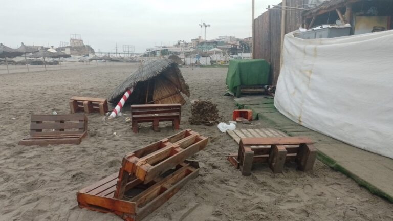 Vándalos destruyen mobiliario en la primera playa de Mollendo