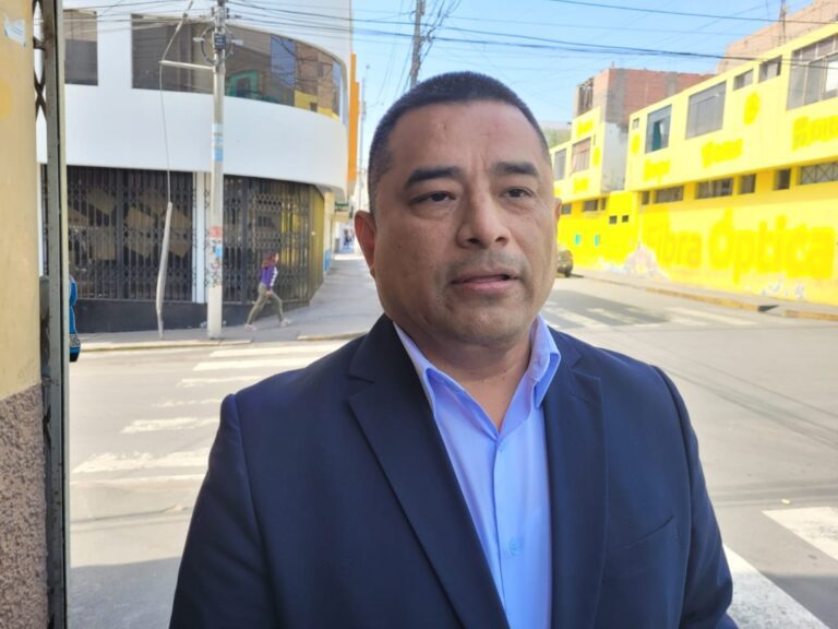“Al parecer, hay mucho temor en la MPI para cerrar locales nocturnos”, lamenta regidor Edgar Puma