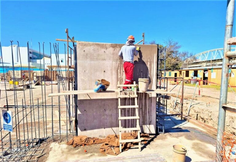 GORE Moquegua avanza en la construcción de una sala de hemodiálisis 