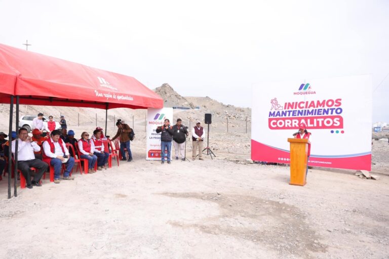 Ilo: Inician mantenimiento al deslizadero artesanal provisional en la playa Corralitos