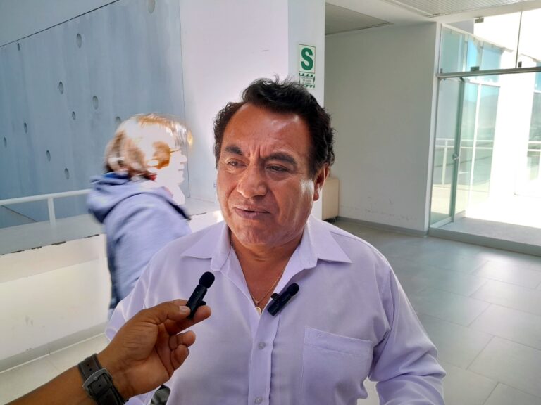 Difunden video de trabajadores de la Subregión Ilo preparando pollada dentro de una obra