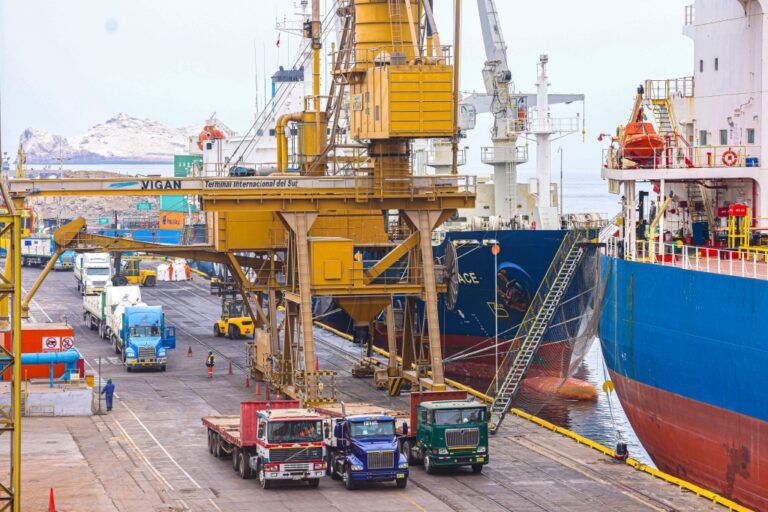 Ositrán realizó audiencia para revisar tarifas del puerto de Matarani
