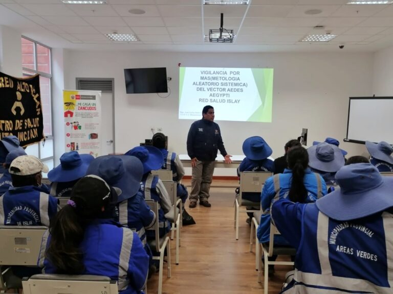 Red de Salud de Islay fortalece prevención contra el dengue