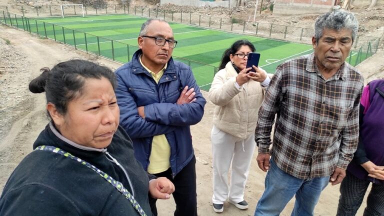 Vecinos de San Martín y Villa Lourdes se oponen a la privatización de la cancha sintética “José Olaya”