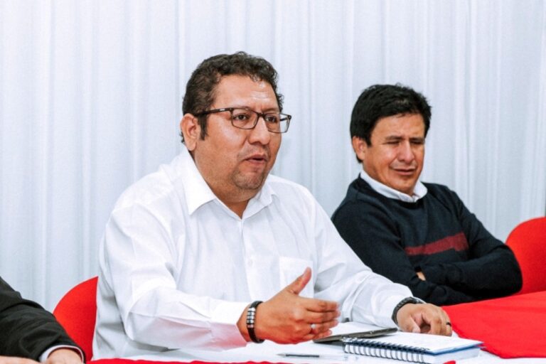 Abraham Ponce renuncia de forma irrevocable al directorio de la EPS Moquegua