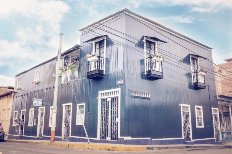 Personal del Ministerio de Cultura realiza trabajo de campo en Mollendo