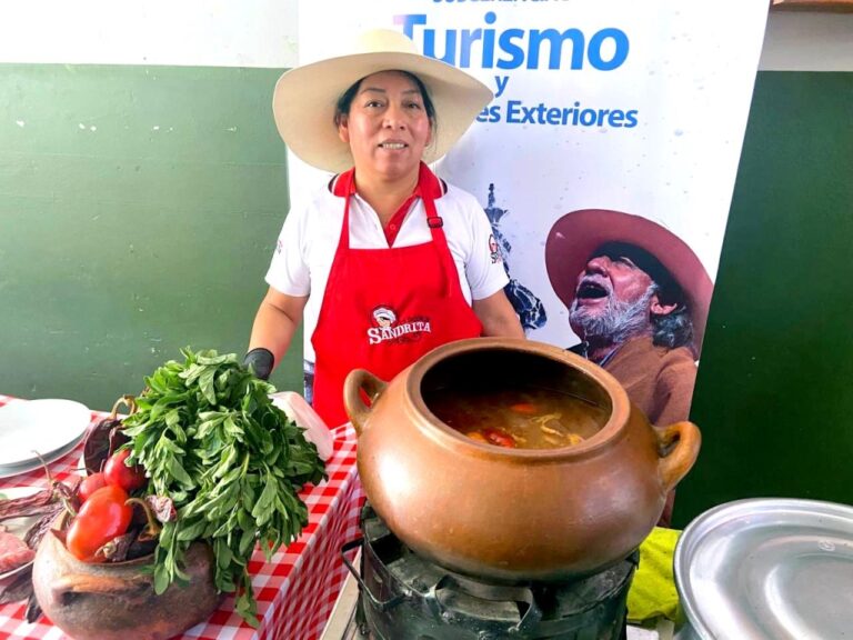 Festival «Disfrutando los sabores arequipeños» en el Mercado San Camilo