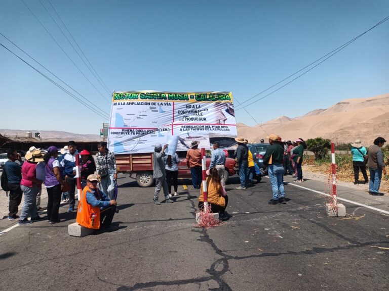 Agricultores exigen reubicación de PTAR Omo y construcción de carretera por parte de Anglo American