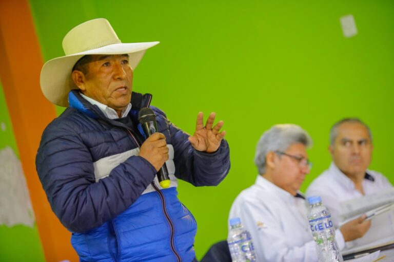 Alcalde Richard Ale Cruz anuncia posible paro por contaminación del río Tambo