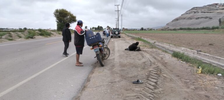 Accidente de tránsito en Deán Valdivia deja joven motociclista herido