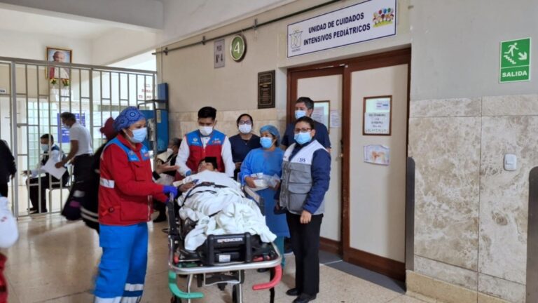 Arequipa: traslado aéreo salva la vida de adolescente en delicado estado de salud